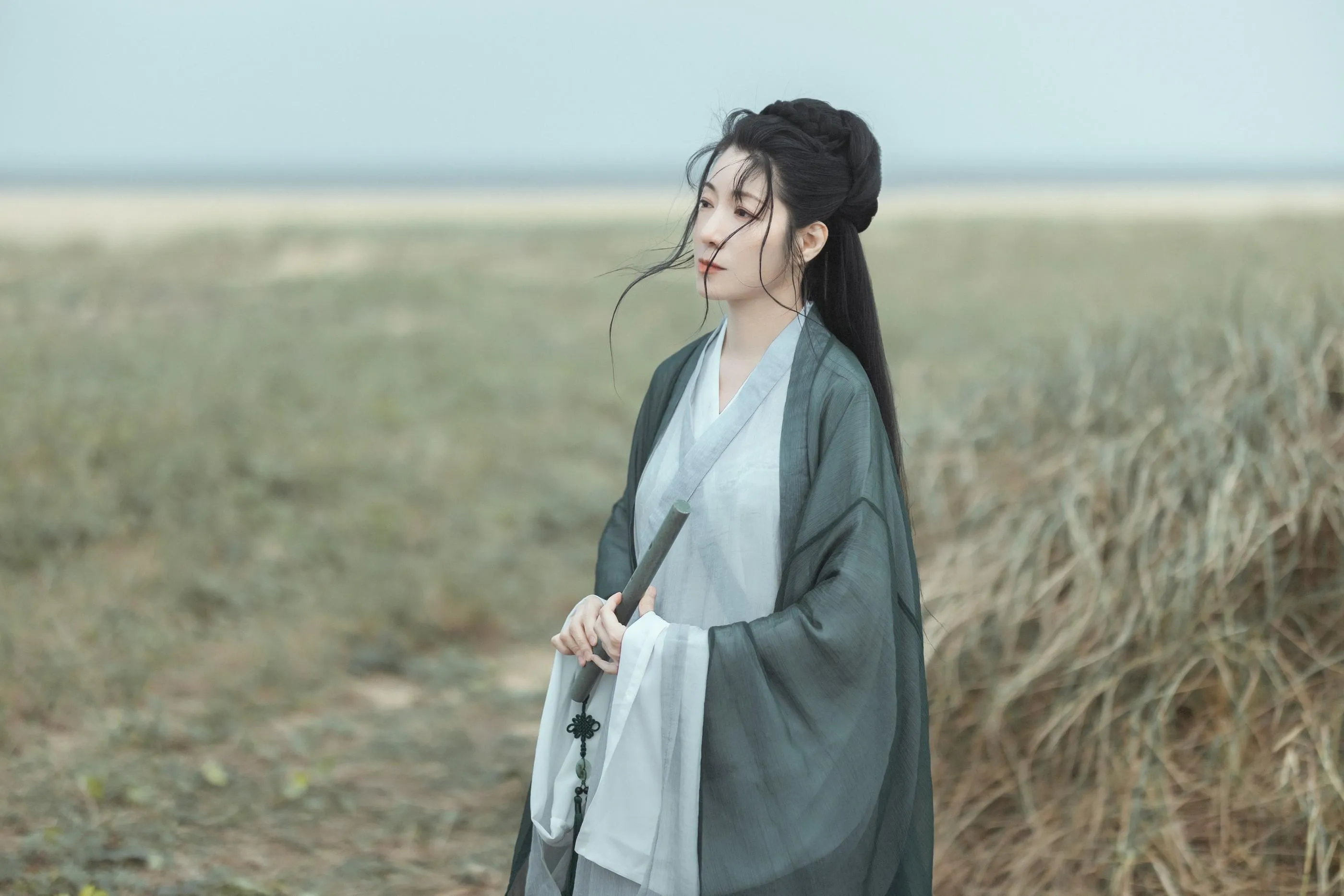 [YITUYU艺图语]2021.10.21 天涯倦客 何佳 [26P]插图